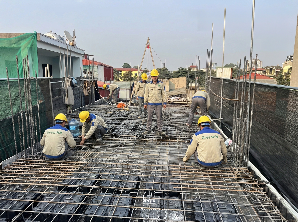 Thi c&ocirc;ng s&agrave;n phẳng kh&ocirc;ng dầm Green Box tại Nguyễn Khắc Nhu