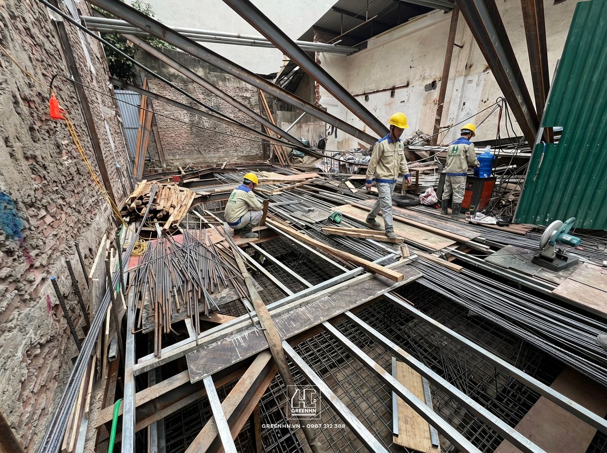 Hệ văng chống khi thi công hầm