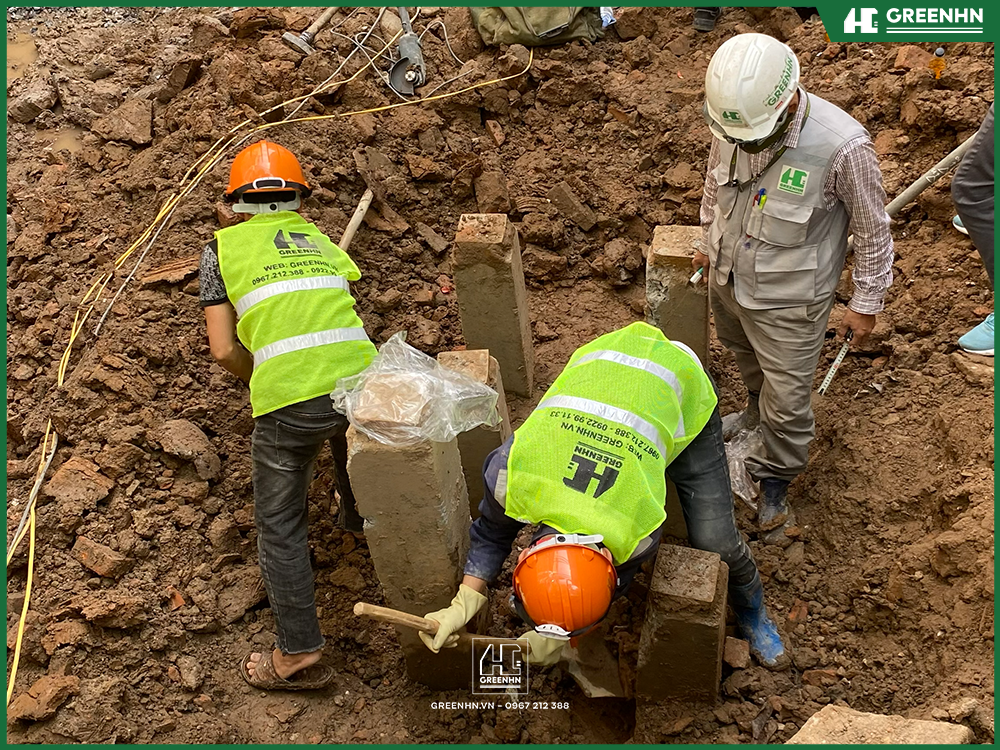 Kỹ sư Greenhn trực tiếp gi&aacute;m s&aacute;t tại c&ocirc;ng tr&igrave;nh