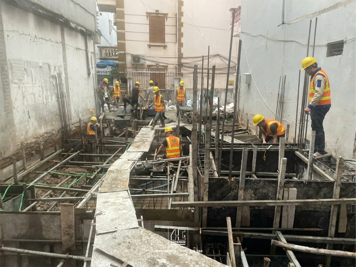 Nền m&oacute;ng vững chắc l&agrave; yếu tố ti&ecirc;n quyết bảo vệ sự an to&agrave;n v&agrave; tuổi thọ của to&agrave;n bộ c&ocirc;ng tr&igrave;nh